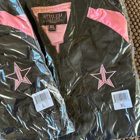 Jeffree Star Baby Pink And Black Bomber Jacket Brand New Size Large or XLarge - Picture 5 of 5